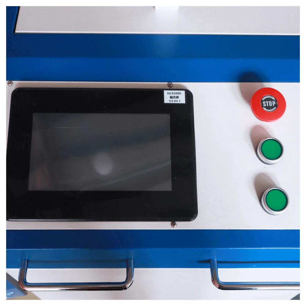 Laser cutting head for thin sheet on the four-in-one platform